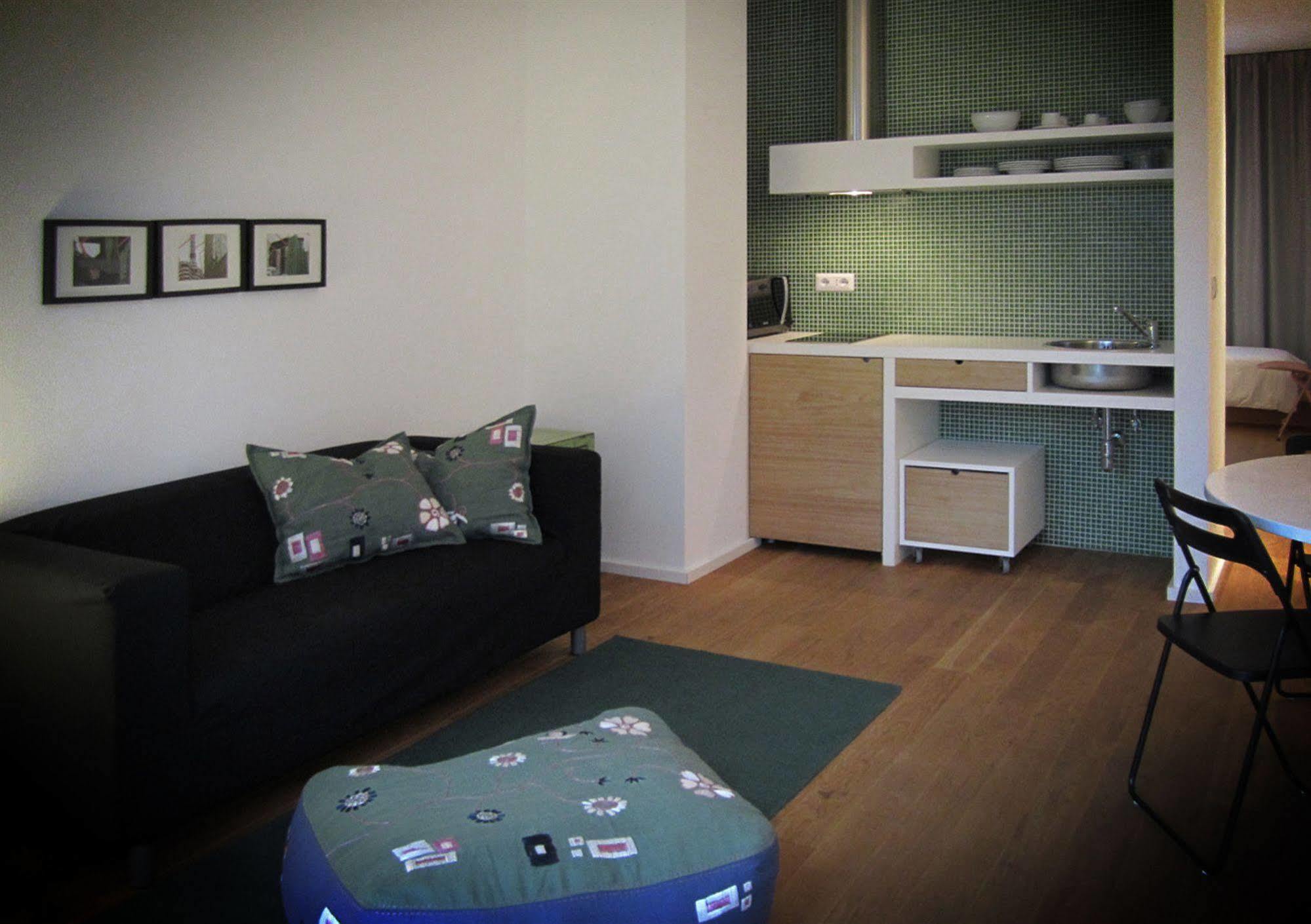 Mxp Rooms Guest House Cardano Al Campo Exteriör bild