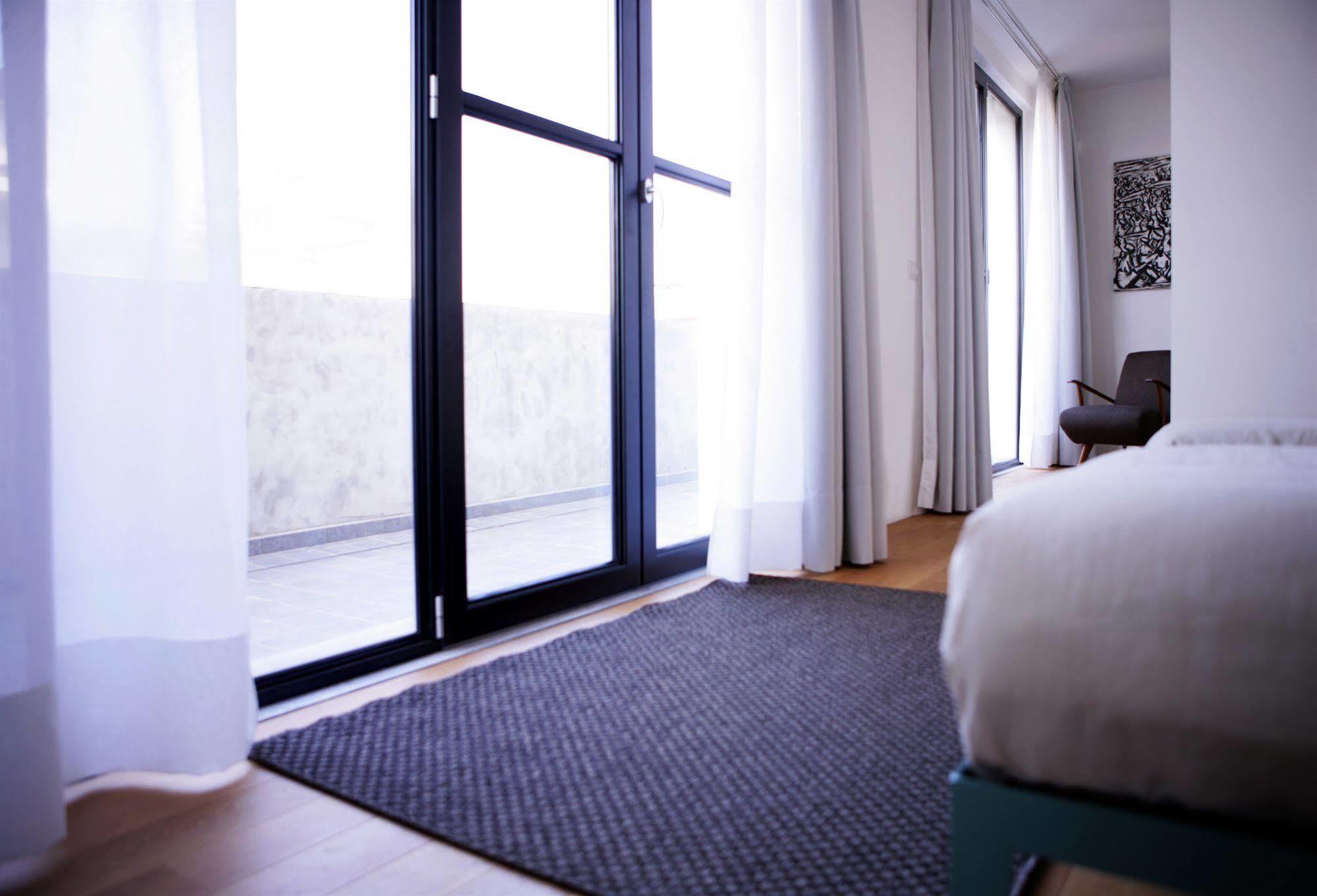 Mxp Rooms Guest House Cardano Al Campo Exteriör bild