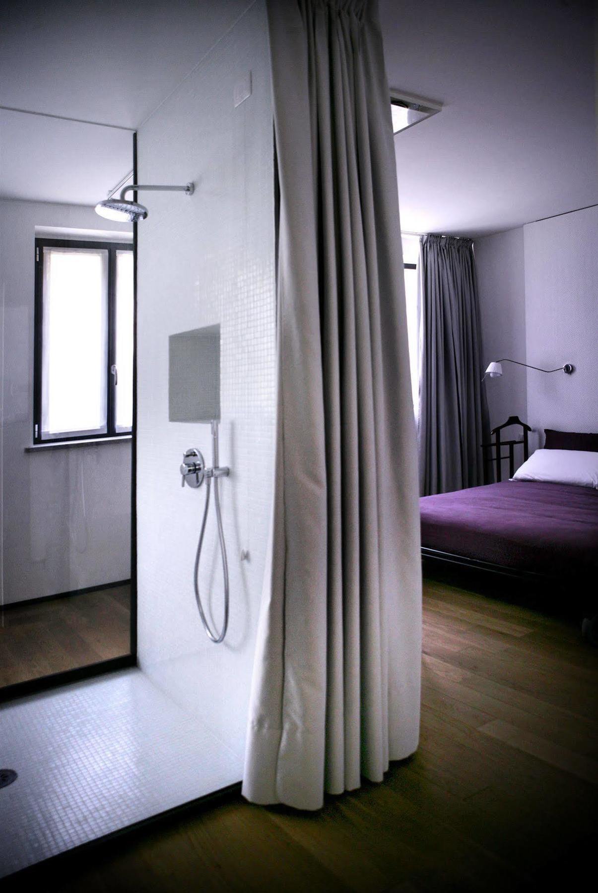 Mxp Rooms Guest House Cardano Al Campo Exteriör bild